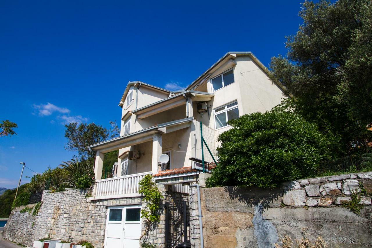 Apartmani Vesna Tivat Exteriör bild