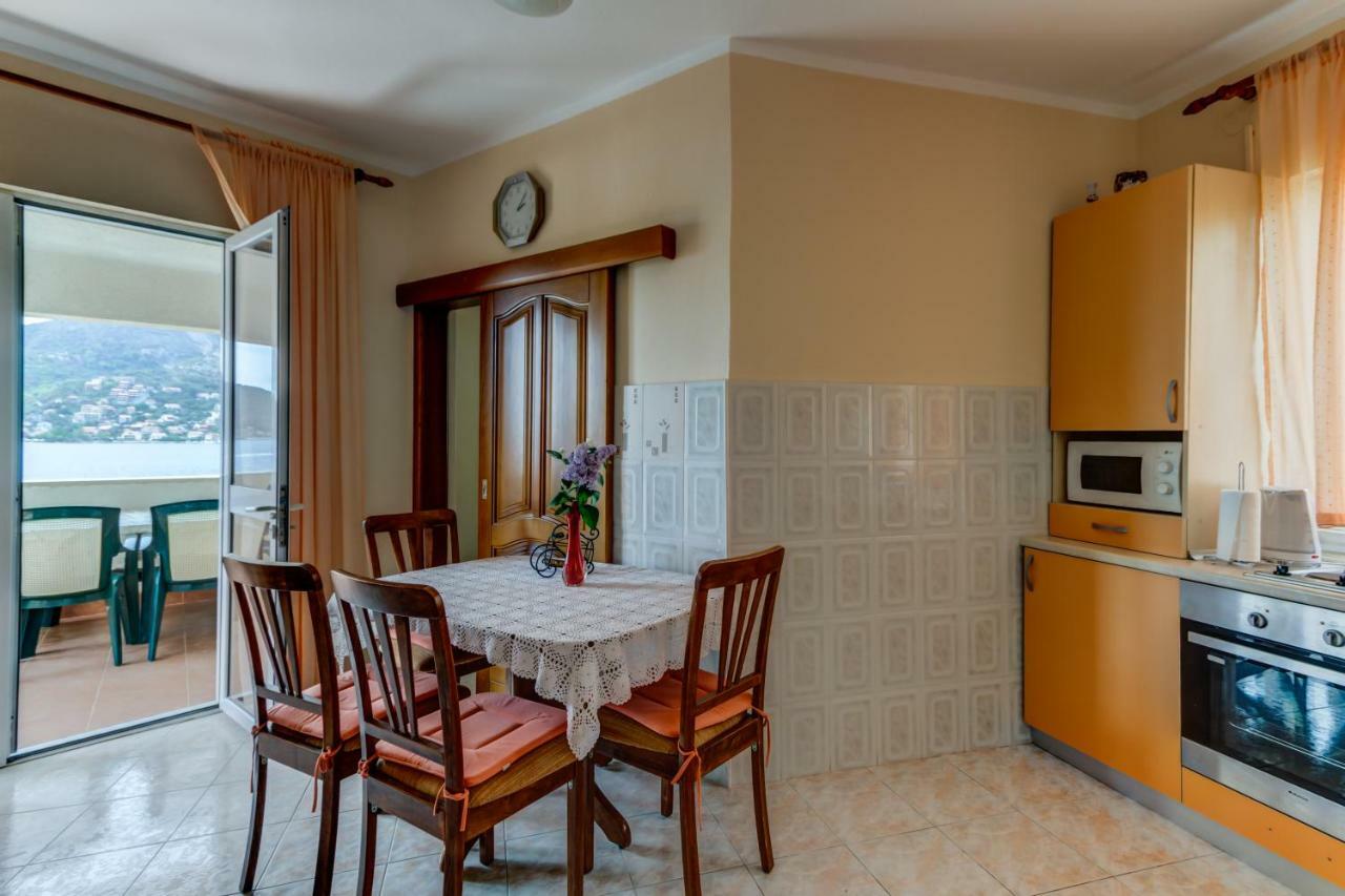 Apartmani Vesna Tivat Exteriör bild