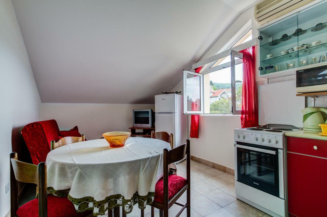 Apartmani Vesna Tivat Exteriör bild